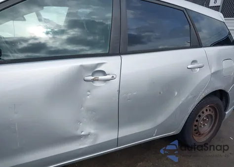 2005 Toyota Matrix Xr z USA, uszkodzony, nr VIN 2T1KR32E25C407663